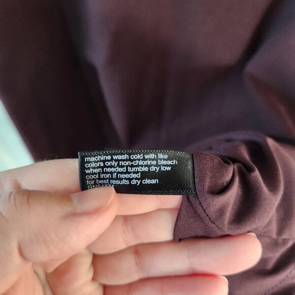 The Limited Maroon Sleeveless Shift Dress - Picture 4 of 9